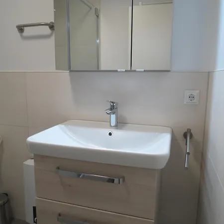 Apartment Seeschloesschen Nr 10 Busumer Deichhausen